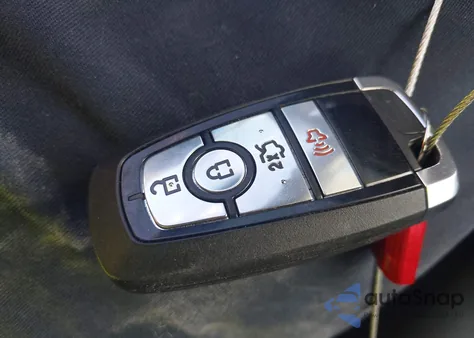 2025 Ford Mustang Ecoboost Fastback z USA, uszkodzony, nr VIN 1FA6P8TH7S5126180